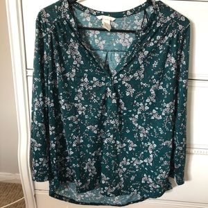 H&M Floral Dark Green Blouse V-Neck Medium